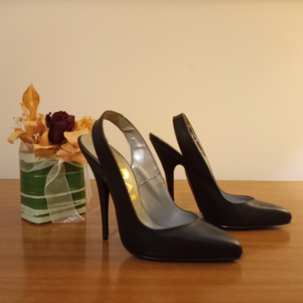 Vintage sling back heels